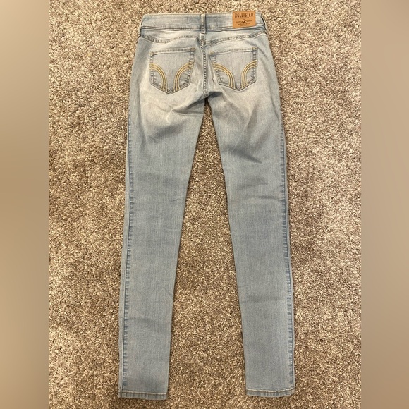 Hollister Blue Skinny Jeans with Natural Fading - Picture 3 of 3